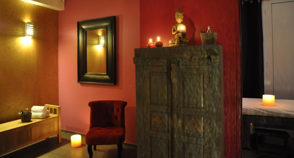 Les 3 Lieux Hotel Les Ponts-de-Cé Екстериор снимка