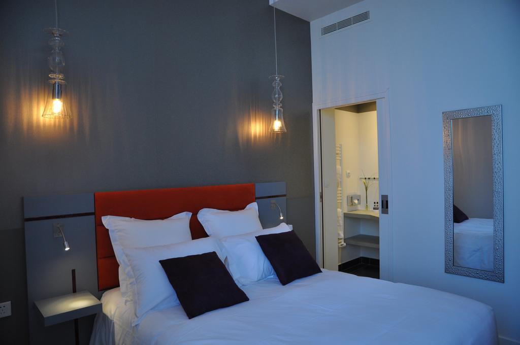 Les 3 Lieux Hotel Les Ponts-de-Cé Екстериор снимка