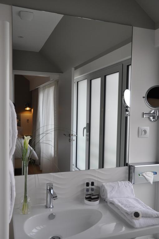 Les 3 Lieux Hotel Les Ponts-de-Cé Стая снимка