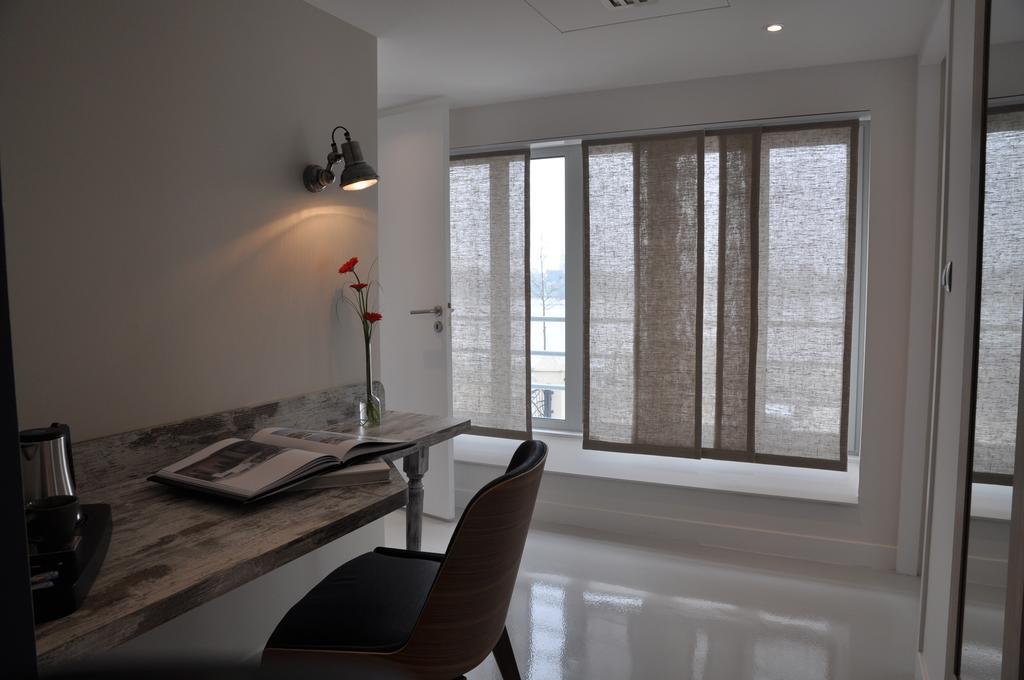 Les 3 Lieux Hotel Les Ponts-de-Cé Екстериор снимка