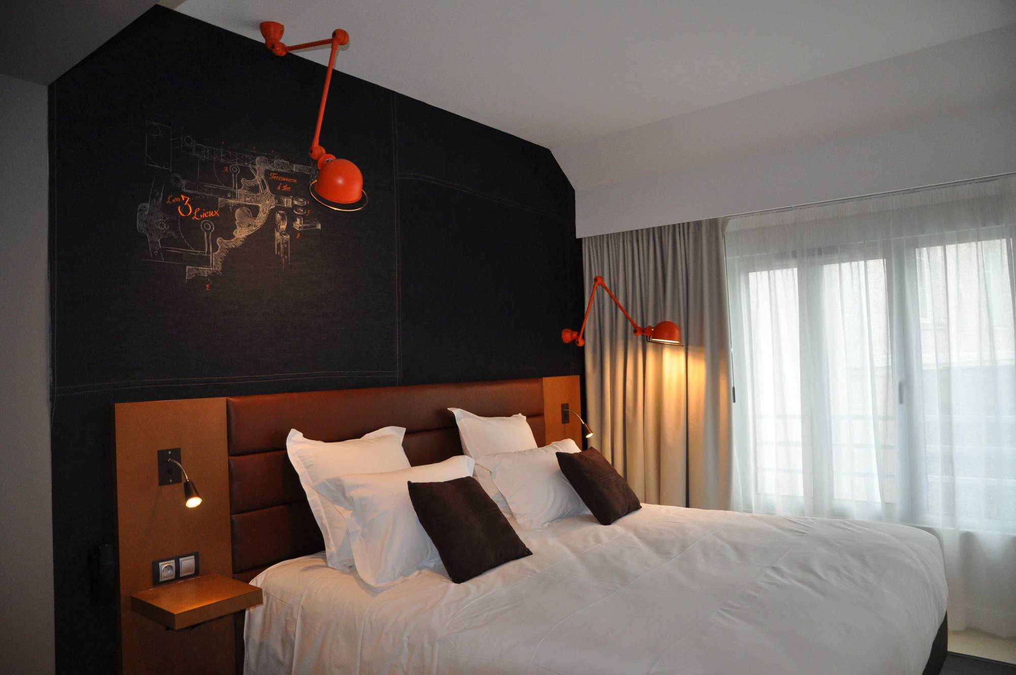 Les 3 Lieux Hotel Les Ponts-de-Cé Екстериор снимка